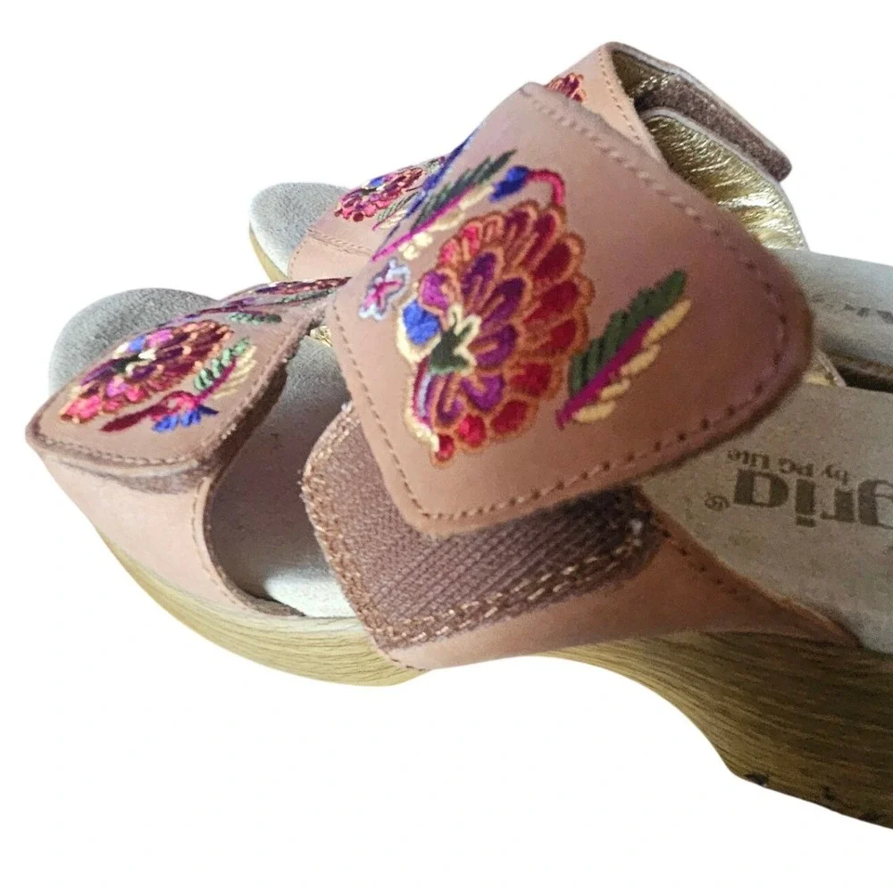 Allegra Linn Floral Embroidered Slide Wedge Sandals Sz 38 Boho Colorful Comfort